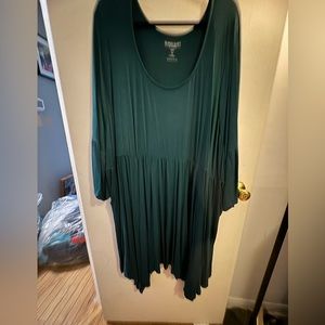 NWT Green long sleeve dress